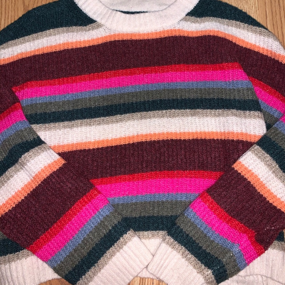 Multicolored American Eagle sweater
